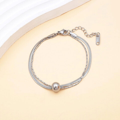Pulsera plateada doble cadenita y bolita al centro