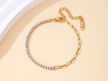 Pulsera dorada c/ pedrería negra