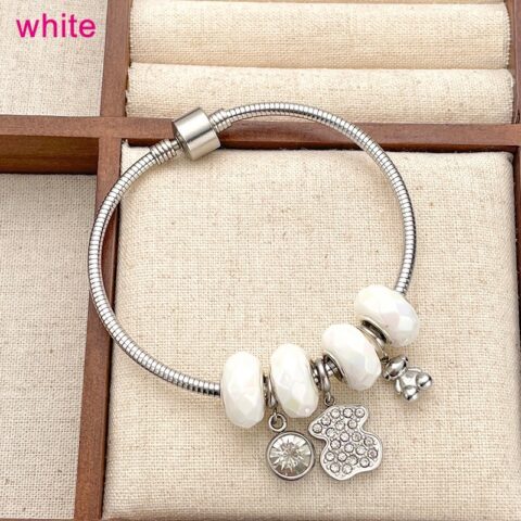 Brazalete plateada Charms blancos  y Osito