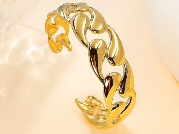 Brazalete dorado abierto gotas unidas