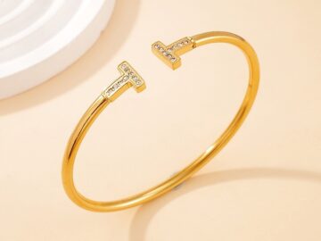 Brazalete dorado 5.8cm Diseño T