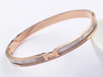 Brazalete rose gold nácar y pedrería "H_ErMés"