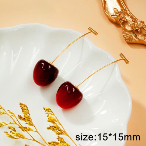 Aretes dorados guinda corinta
