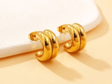 Aretes dorados 1.5cm*8mm