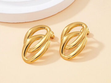 Aretes dorados diseño doble óvalo