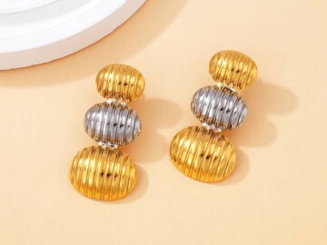 Aretes dorados 3 óvalos 2 tonos