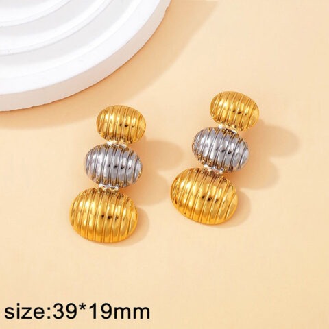 Aretes dorados 3 óvalos 2 tonos