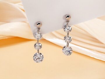 Aretes plateados circonias cascada 3cm