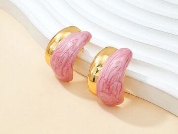 Aretes dorados c/rosa 2.7cm