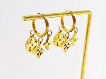 Agollitas doradas Dijes diseño LV