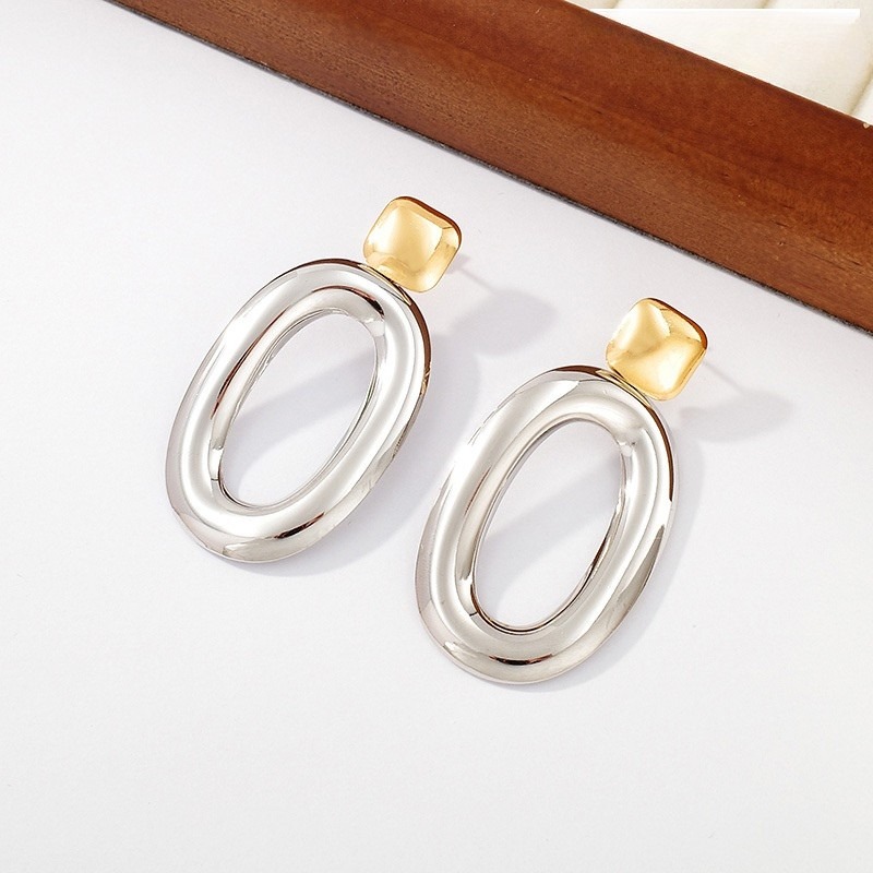 Aretes 5.6cm ovalados