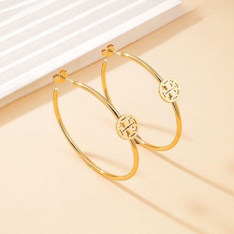 Argollas doradas 5cm diseño T_BuRch"