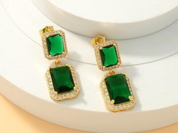 Aretes laminado americano pedrería verde