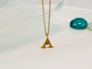 Collar dije A 1.3cm pedrería incrustada