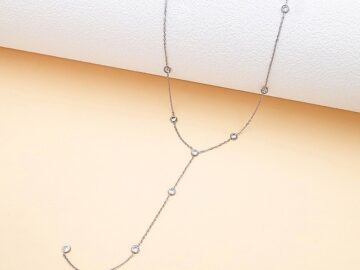 Collar plateado 55cm fina pedrería