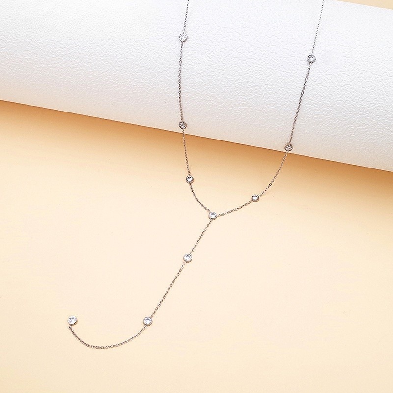 Collar plateado 55cm fina pedrería