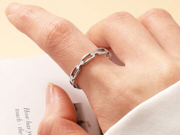 Anillo plateado rectángulos unidos