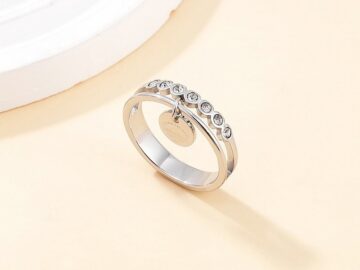 Anillo plateado "TifF&Co."