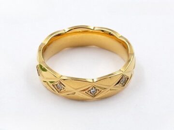 Anillo dorado diseño"CH_nel"