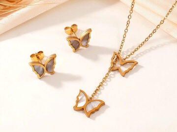 Set dorado Collar ajustable dije mariposa c/nácar