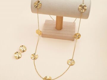 Set Collar largo y aretes dije ondulado