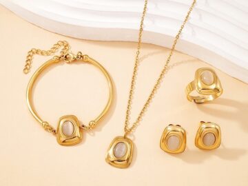 Set dorado 4 piezas piedra blanca