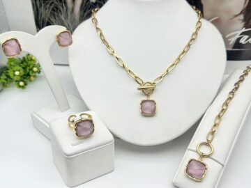 Set dorado 4 piezas dije lila Talla 8