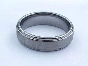 Argolla Tungsteno plateada 7mm