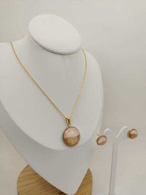 Set dorado Collar dije y aretes piedra ámbar