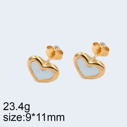 Aretitos dorados corazón blanco al centro 9mm