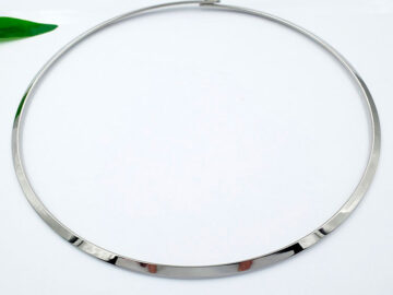 Omega plateada c/cierre grosor 4mm