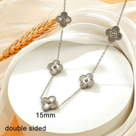 Set plateado collar 5 Alhambras y aretes