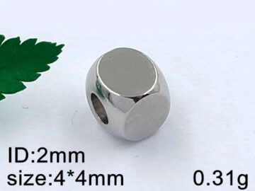 Paq. 100 balines de acero plateado cuadrados 4mm